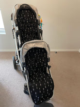 Load image into Gallery viewer, Uppababy VistaV2, Uppababy CruzV2, Pram Liner, Stroller Liner, PDF Sewing Pattern, Pram Accessories, Stroller Accessories